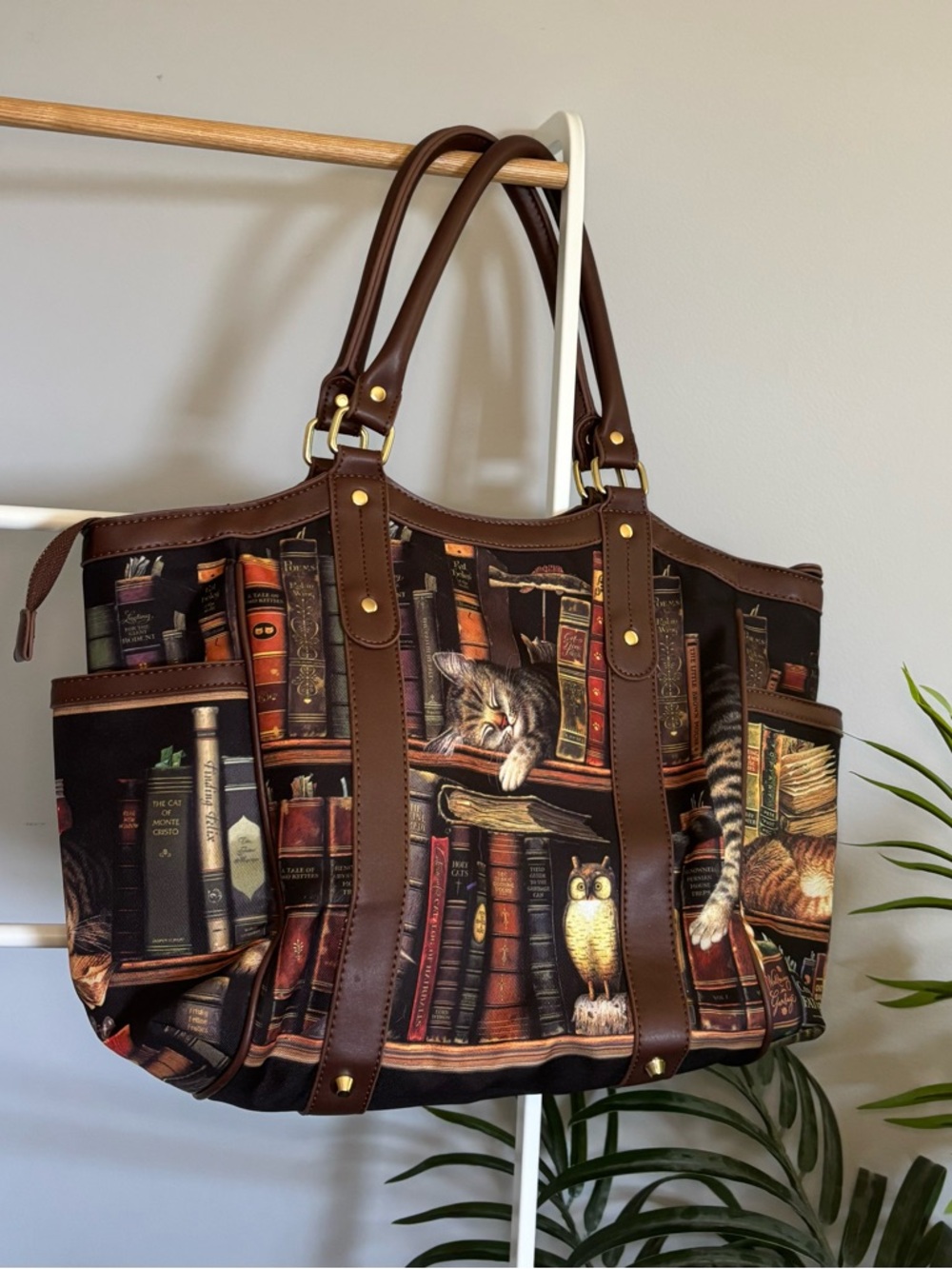 🐈Bradford Exchange Cat & Books Classic Tails Tote Bag 🐈‍⬛ - Picture 3 of 16